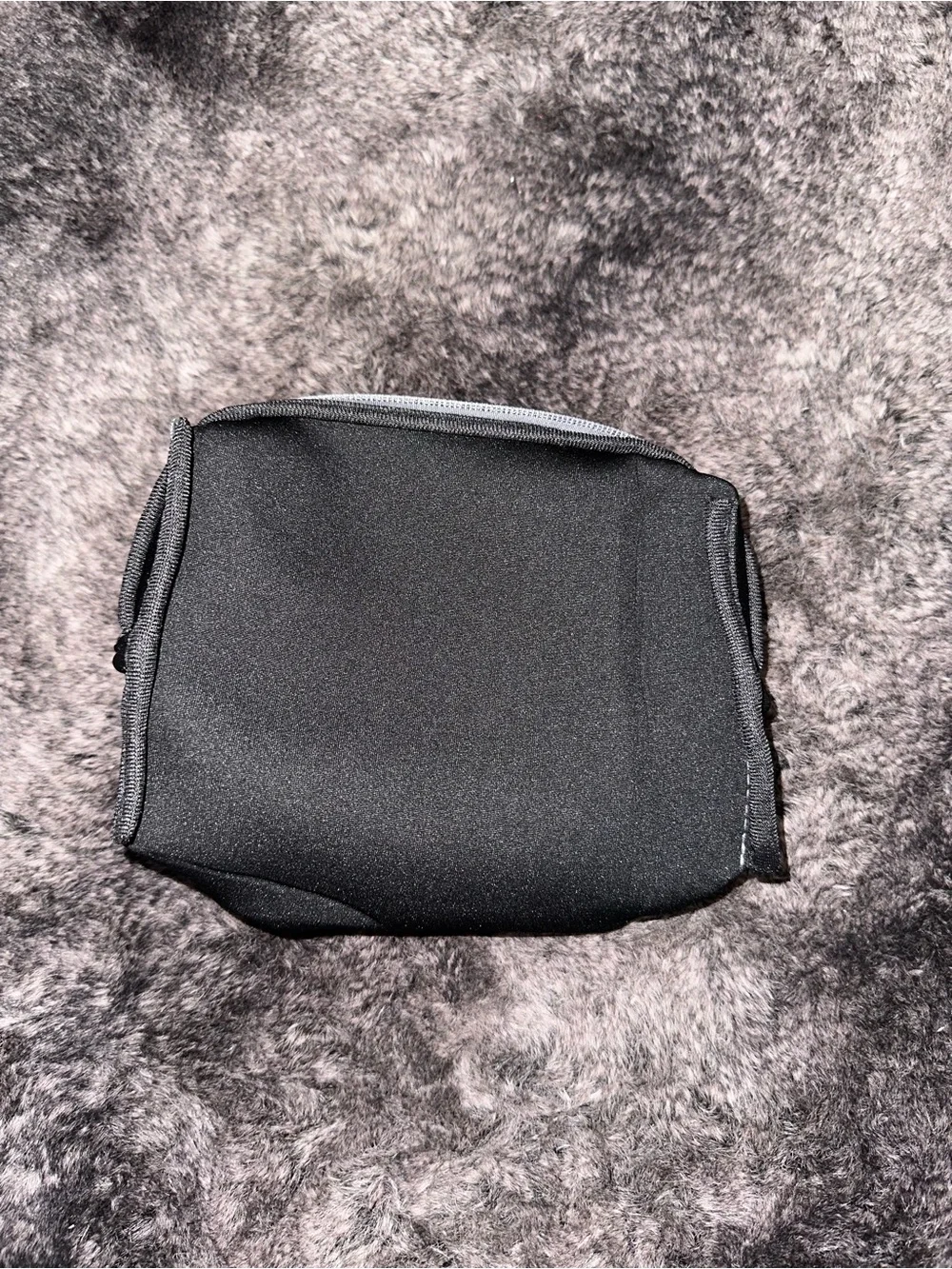 BaubleBar Heather Gray Neoprene Take It Away Storage Pouch Travel Cosmetic Bag